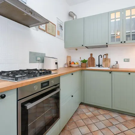 Apartment Casa Maddy - Balcony, Parking, 20-minute Walk To The Center *