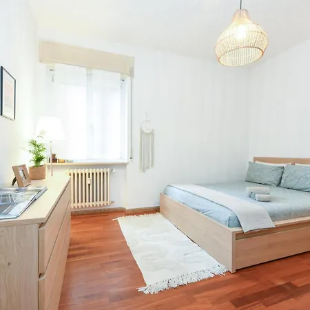 Apartment Casa Maddy - Balcony, Parking, 20-minute Walk To The Center Verona