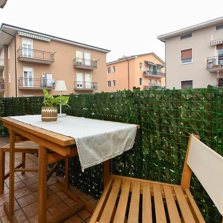 Apartamento Casa Maddy - Balcony, Parking, 20-minute Walk To The Center Verona